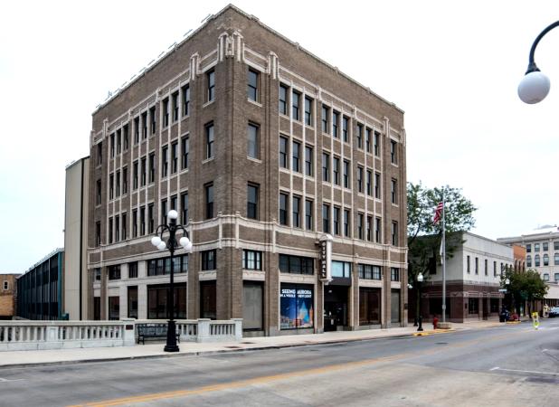 Aurora Plans $660,000 Renovation for City Hall’s Fourth Floor