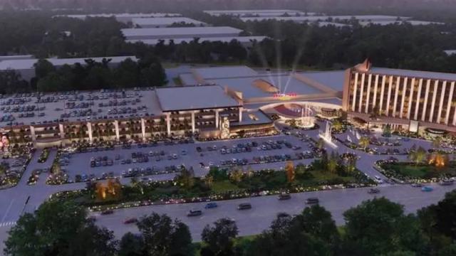 Hollywood Casino in Aurora: Economic Boost for the City, But Residents Fear It Won't Help Due to Batavia School District Boundaries
