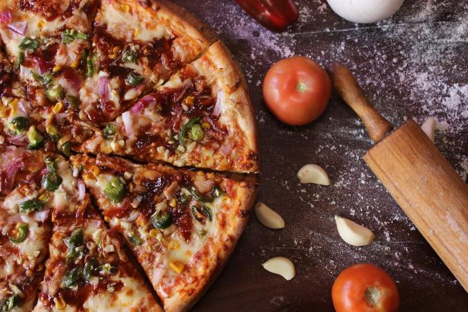 Pizza Throwdown: Who Serves the Best Pizza in Aurora, IL?