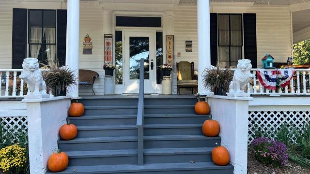 Century Elm’s Bed and Breakfast 