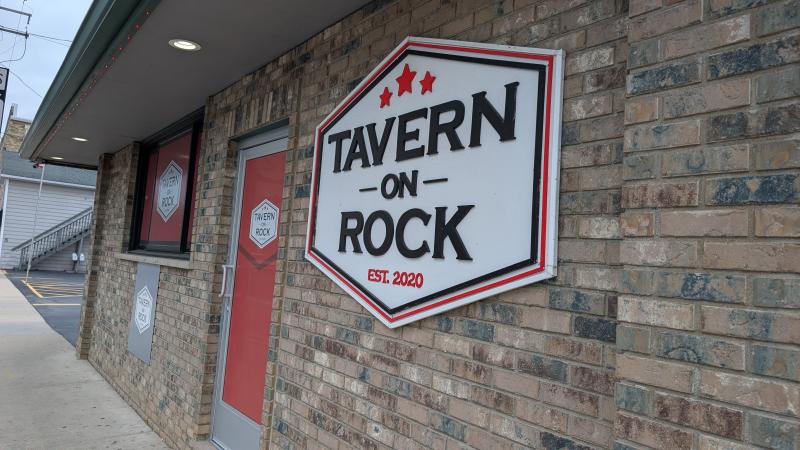 Food Review: Tavern on Rock