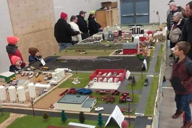 Rock-N-Farm Toy Show