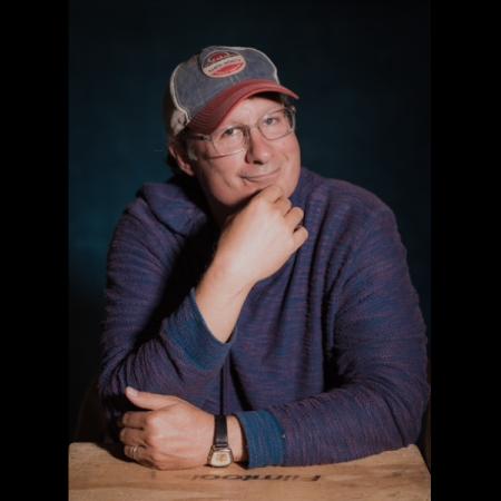 Costaki Economopoulos at Comedy Cabin