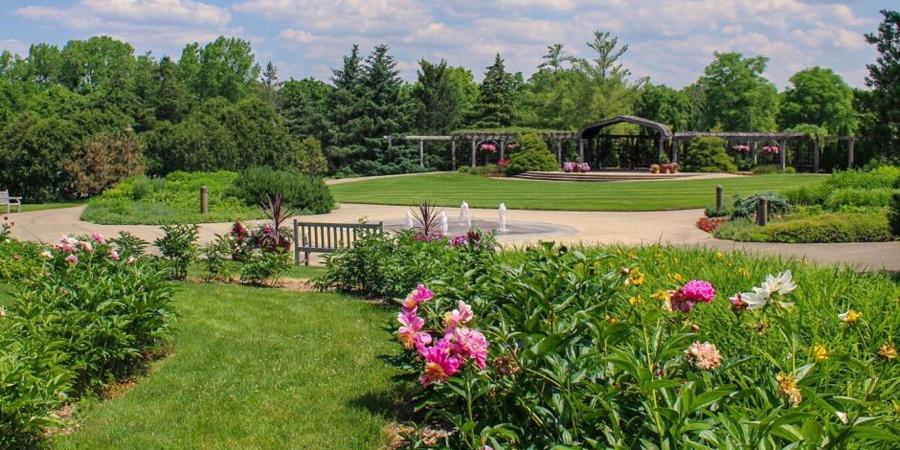 Hike at Klehm Arboretum | Rockford, IL | Rockford Buzz