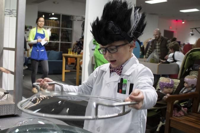 Spooky Science Days at Discovery Center