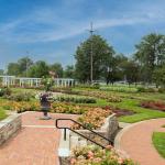 Walking Outdoor Garden Tour