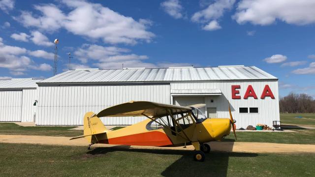 EAA Chapter 22 Cottonwood Airport Rockford IL