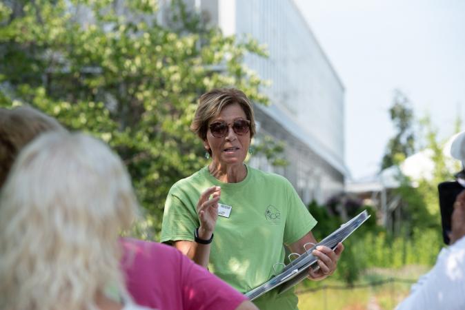 Walking Outdoor Garden Tour