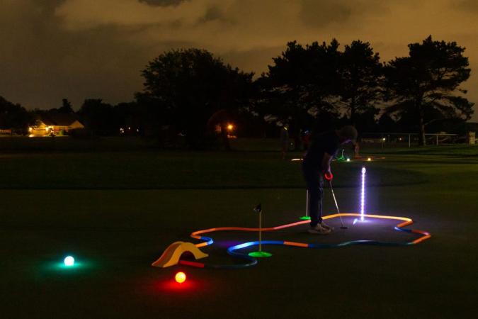 Glow Golf