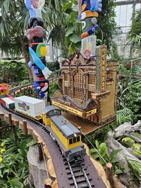 Sinnissippi Station Model Garden Railway Exhibit