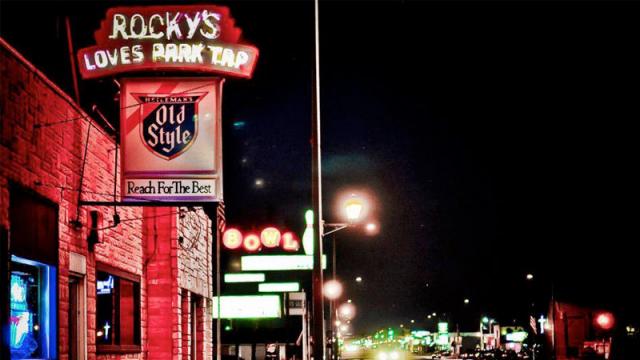 Rocky's Bar & Grill