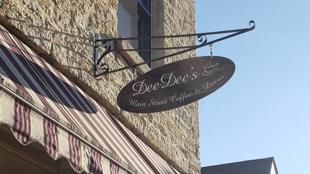 DeeDee's Main St. Coffee & Decor and Their Story