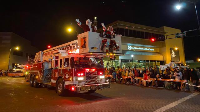Recapping the Spectacle: 31st Annual Grand Lighted Holiday Parade in Downtown Beloit!