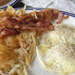 Delicious breakfast and friendly staff at West Side Family restaurant! Highly recommend!