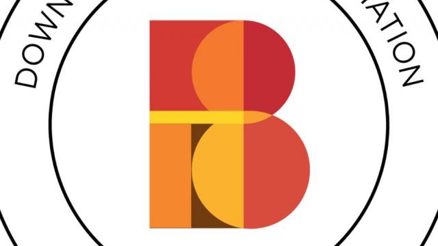 Information about outdoor Farmers' Market, that starts on May 4th!