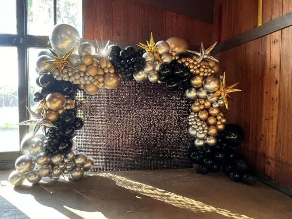 Balloon Arches, Wedding Ballon Decor, Custom Ballon Design and More! 