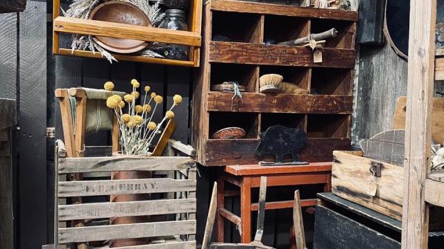 Huge Vintage Sale in Rockton