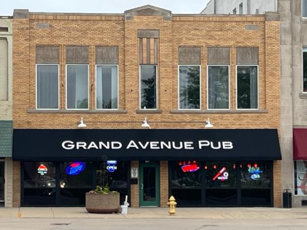 Monday Night Blues at Grand Avenue Pub