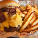 Smash Burgers vs. Stuffed Burgers: Which One’s Your Favorite?