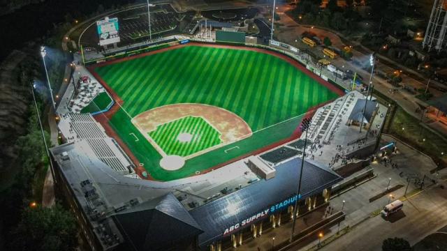 Why Even Non-Baseball Fans Should Catch a Beloit Sky Carp Game