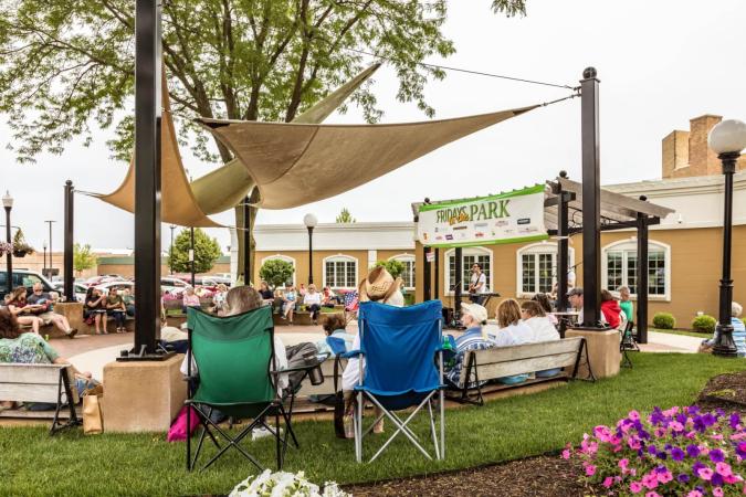 Fridays in the Park – Lunchtime Fun in Downtown Beloit