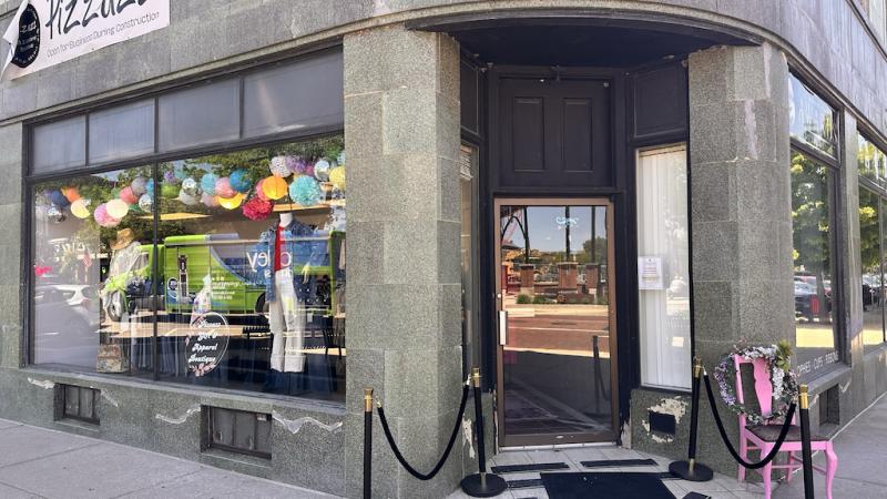 Pizzazz Gift & Apparel Boutique Finds a New Home in Downtown Beloit