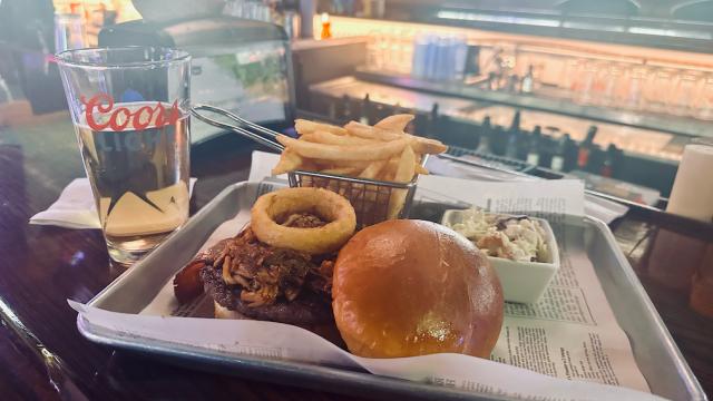 Savoring the Cowboy Burger at Mustang’s Bar & Grill: A South Beloit Gem