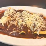 Back in Clinton for Mole Enchiladas and Spicy Salsa at La Guacamaya