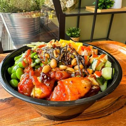 Hawaiian-Asian Fusion Coming Soon to Downtown Beloit 🌺🍣