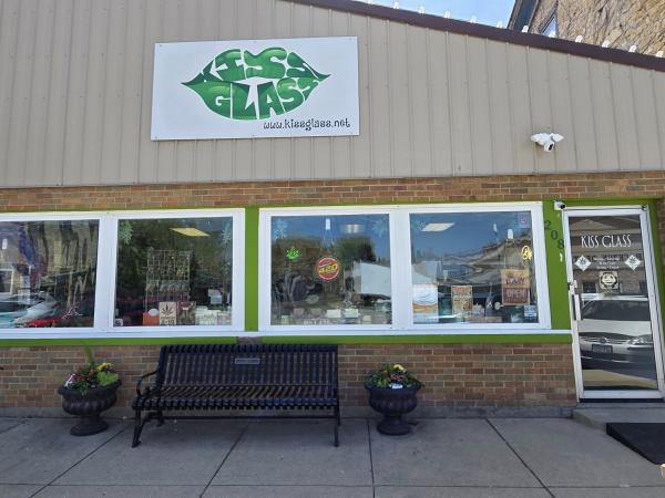 Kiss Glass: A Rockton Shop with Heart Behind the Glass