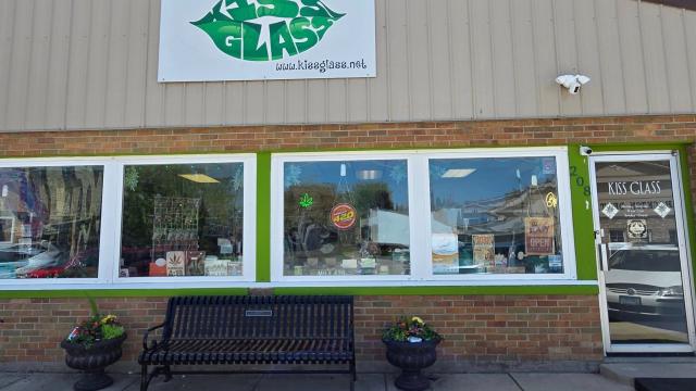 Kiss Glass: A Rockton Shop with Heart Behind the Glass